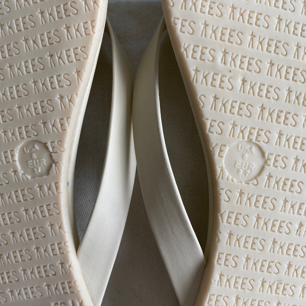 TKEES Cream Minimalist Flip Flop Sandals - Picture 6 of 6